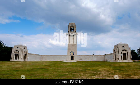 Die Australian National Memorial bei Villers-Bretonneux Soldatenfriedhof in der Nähe der Somme in Frankreich. Es gibt 2.144 Commonwealth Soldaten o Stockfoto