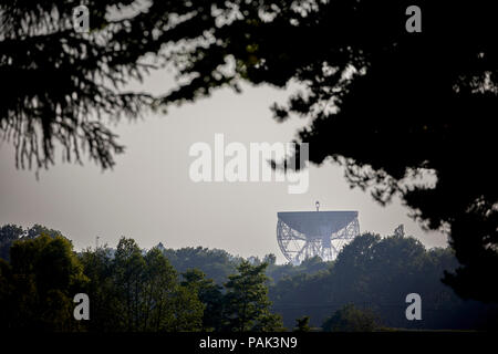 Chelford Gemeinde in Cheshire, in der Nähe der durch Anziehung Jodrell Bank Discovery Centre Stockfoto