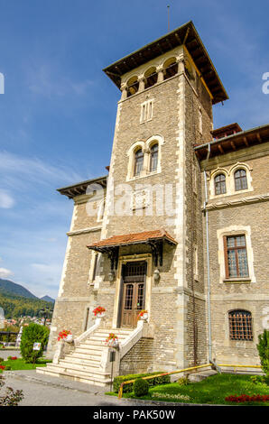 Cantacuzino Tower in der neo-rumänischen architektonischen Stil in Busteni Berge in Rumänien gebaut Stockfoto