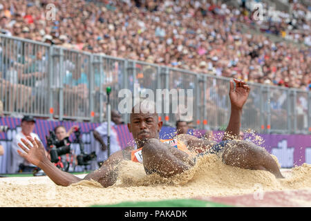 London, Großbritannien. 22. Juli 2018. Olympischen Meister Jeff Henderson (USA) 5 (8,20 m) im Weitsprung am Muller Geburtstag Spiele im Stadion in London, London, Great Britiain, am 22. Juli 2018. Credit: Andrew Torf/Alamy leben Nachrichten Stockfoto