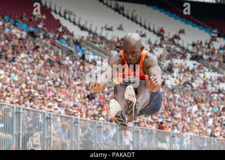 London, Großbritannien. 22. Juli 2018. Olympischen Meister Jeff Henderson (USA) 5 (8,20 m) im Weitsprung am Muller Geburtstag Spiele im Stadion in London, London, Great Britiain, am 22. Juli 2018. Credit: Andrew Torf/Alamy leben Nachrichten Stockfoto
