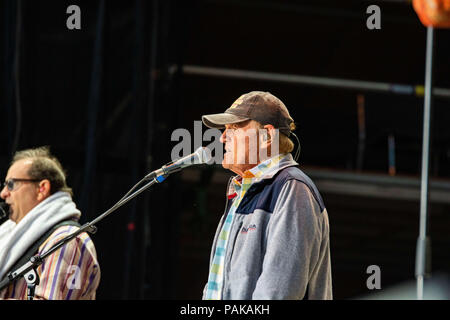 Edmonton, Alberta, Kanada. 22. Juli, 2018. Bruce Johnston führt mit den Beach Boys bei K-Tage in Edmonton. Credit: Ron Palmer/SOPA Images/ZUMA Draht/Alamy leben Nachrichten Stockfoto