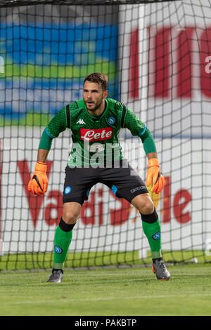 Karnezis Orestis (Neapel) während der italienischen Vorsaison Freundschaftsspiel zwischen Napoli 5-0 Carpi bei Briamasco Stadion am 22 Juli, 2018 in Trient, Italien. Credit: Maurizio Borsari/LBA/Alamy leben Nachrichten Stockfoto