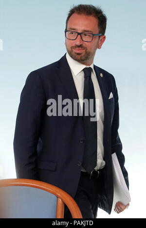 Minister der Justiz Alfonso Bonafede Roma 24/07/2018. Conferenza stampa al Termine del Consiglio dei Ministri. Rom 24. Juli. Pressekonferenz am Ende der Minister. Foto Samantha Zucchi Insidefoto Stockfoto