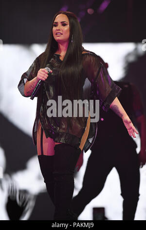 *** Foto *** Demi Lovato gehetzt zum Krankenhaus von angeblicher Heroinüberdosis Miami, FL - MÄRZ 30: Demi Lovato führt an der American Airlines Arena am 30. März in Miami Florida 2018. Quelle: MPI04/MediaPunch Stockfoto