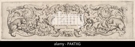 Disegni di Varij Polifilo Zancarli (Friese). Artist: Polifilo Giancarli (aktiv in Venedig Ca. 1600-1625); Odoardo Fialetti (Italienisch, Bologna 1573-1637/38 Venedig). Abmessungen: Platte: 5 1/16 x 17 1/2 in. (12,8 x 44,5 cm). Erschienen in: Venedig. Datum: Ca. 1625. Titel Seite zu einer Reihe von frieze Designs mit akanthus Schriftrollen und verschiedene Figuren dekoriert. Die Titelseite ist symmetrisch mit einem Titel Kartusche in der Mitte organisiert und akanthus Schriftrollen auf beiden Seiten. Der Titel Kartusche ist durch weibliche hybriden Wesen mit Flügeln für Waffen und eine niedrigere Organ, bestehend aus Akanthusblättern flankiert. Zwei b Stockfoto