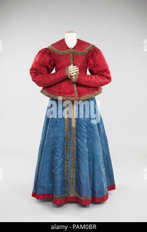 Kleid. Kultur: Russisch. Datum: 1840-80. Die traditionelle sarafan, hier dargestellt mit einer Jacke, die integraler Bestandteil der Russischen Kostüm in den nördlichen und südlichen Regionen von großer Russland Anfang des 18. Jahrhunderts. Museum: Metropolitan Museum of Art, New York, USA. Stockfoto