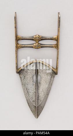 Dolch (Katar). Kultur: Indische. Abmessungen: L 7 3/4 in. (19,7 cm); W. 3 1/4 in. (8,3 cm); Wt. 7.7 oz. (218,3 g). Datum: 18. Museum: Metropolitan Museum of Art, New York, USA. Stockfoto