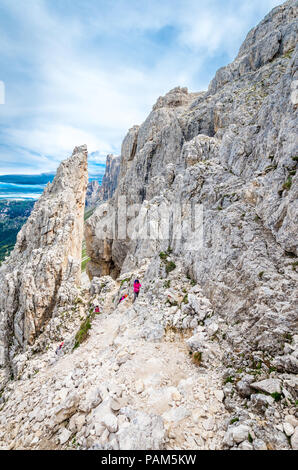 Rosengarten Rosengarten massiv, Dolomiten, Italien. Spektakuläre Aussicht in Val di Fassa, Dolomiten, Südtirol, Südtirol Stockfoto