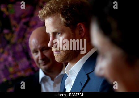 Der Herzog von Sussex trifft sich führende Persönlichkeiten aus der niederländischen Gesellschaft in der Britischen Botschaft in Amsterdam, bei seinem Besuch in den Niederlanden für die Aids-Gipfel 2018. Stockfoto