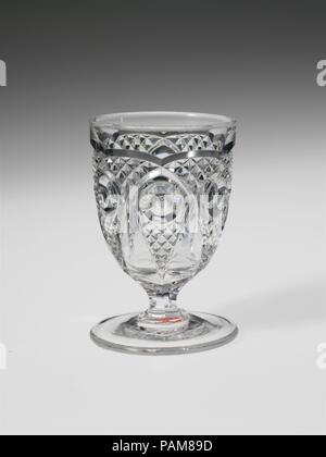 Eierbecher. Kultur: American. Abmessungen: H.4. (10,2 cm); Durchm. 2 5/8 in. (6,7 cm). Hersteller: New England Glass Company (Amerikanische, East Cambridge, Massachusetts, 1818-1888). Datum: 1860-70. Museum: Metropolitan Museum of Art, New York, USA. Stockfoto