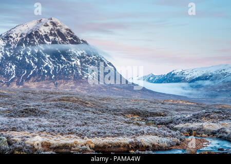 Die Buachaille Etive Mor am Glen Etive, Argyll, Highlands, Schottland, Großbritannien, Europa. Stockfoto