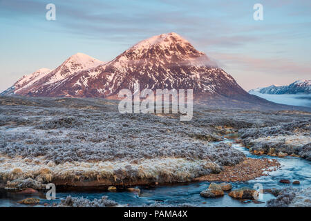 Die Buachaille Etive Mor am Glen Etive, Argyll, Highlands, Schottland, Großbritannien, Europa. Stockfoto