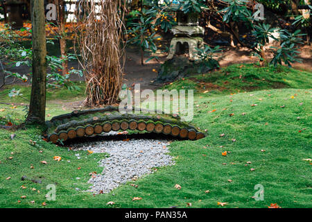 Green Garden in Arashiyama Nonomiya Schrein in Kyoto, Japan Stockfoto