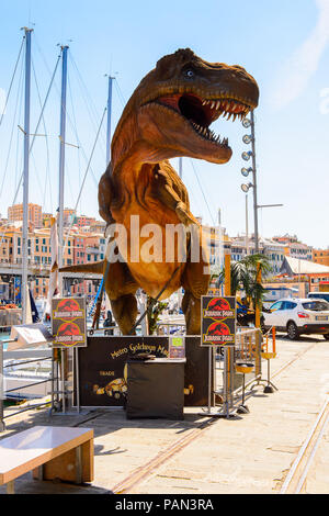 Genua, Italien - 4. Mai 2016: T-Rex aus der Jurassic Park Film, internationale Kino Museum in Genua, Italien. Museum mit Sammlungen über die Population Stockfoto