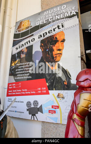 Genua, Italien - 4. Mai 2016: Arnold Schwarznegger als Terminator Poster, internationale Kino Museum in Genua, Italien. Museum mit Sammlungen über Th Stockfoto