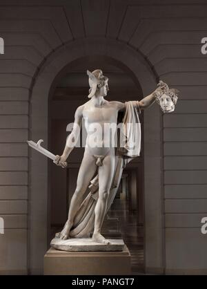 Perseus mit dem Haupt der Medusa. Artist: Antonio Canova (Italienisch, Possagno 1757-1822 Venedig). Kultur: Italienisch, Rom. Abmessungen: Insgesamt (bestätigt): H 95 cm x W 75 cm x D 40 cm. (242,6 x 191,8 x 102,9 cm). Schirmherr: Im Auftrag von Graf und Gräfin Valeria Jan Tarnowski (Dzików, Polen). Datum: 1804-6. Diese Perseus, von Gräfin Valeria Tarnowska von Polen erworben haben, ist eine Nachbildung der Canovas berühmten Marmor von Perseus im Vatikan, konzipiert von 1790 und 1801 gezeigt. Frei auf der Apollo Belvedere, der Weg nach Paris unter Napoleon durchgeführt worden waren, wurde es von Po Stockfoto