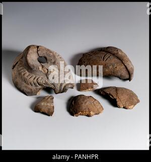 Terrakotta Öllampe. Kultur: Griechisch. Abmessungen: Insgesamt: 3 1/4 in. (8,3 cm). Museum: Metropolitan Museum of Art, New York, USA. Stockfoto