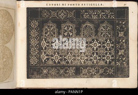 Teatro delle Nobili et wirbelnden Rondothema fort, Donne..., Seite 28 (recto). Autor: Isabella Catanea Parasole (Italienisch, Ca. 1565/70 - Ca. 1625). Maße: Gesamt: 7 1/2 x 10 7/16 in. (19 x 26,5 cm). Herausgeber: Mauritio Bona, Rom. Datum: 1616. Von Isabella Catanea Parasole, Italienisch geschrieben, Ca. 1575-ca. 1625, durch Mauritio Bona, Rom veröffentlicht. Von oben nach unten und von links nach rechts: Design aus einem zentralen Abschnitt, der auf allen Seiten von Grenzen, die mit verschiedenen floralen und linearen Mustern verziert sind umrahmt wird. Mittleren Abschnitt besteht aus 2 horizontalen Registern. Startseite Registrieren ist mit 4 eingerichtete abgerundet Stockfoto
