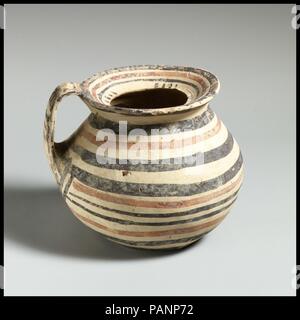 Krug. Kultur: Italic-Native, Süden Italienisch (Daunian). Abmessungen: H 11.00 cm.. Datum: Ca. 550-450 v. Chr.. Museum: Metropolitan Museum of Art, New York, USA. Stockfoto