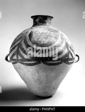 Oval Jar (Hu). Kultur: China. Abmessungen: H.15 in. (38,1 cm). Datum: 2300-2000 v. Chr.. Museum: Metropolitan Museum of Art, New York, USA. Stockfoto