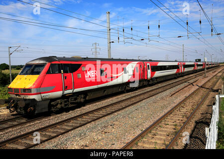 LNER Zug 82217, London und North Eastern Railway, East Coast Main Line Railway, Peterborough, Cambridgeshire, England, Großbritannien Stockfoto