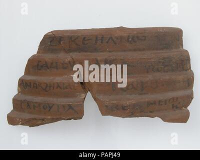 Ostrakon. Kultur: Koptischen. Abmessungen: 3 1/4 x 6 11/16 in. (8,3 x 17 cm). Datum: 7. Museum: Metropolitan Museum of Art, New York, USA. Stockfoto