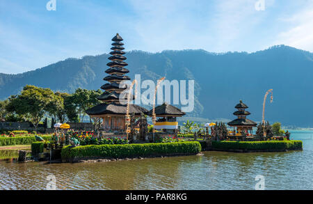 Buddhistische Wasser Tempel Pura Ulun Danu Bratan, Lake Bratan, Bali, Indonesien Stockfoto