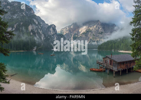 Italien, Südtirol, Dolomiten, Lago di Braies, Naturpark Fanes-Sennes-Prags Stockfoto