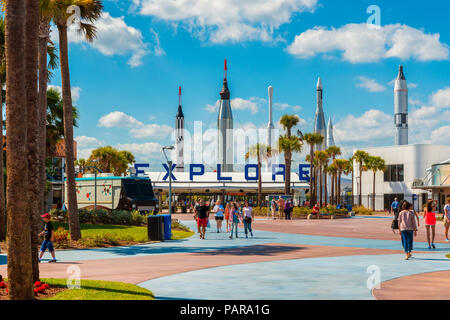 Eingang zum Kennedy Space Center Visitor Komplex in Cape Canaveral, Florida, USA. Stockfoto