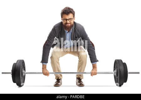 Junger Mann kämpfen, um eine Langhantel auf weißem Hintergrund zu heben Stockfoto