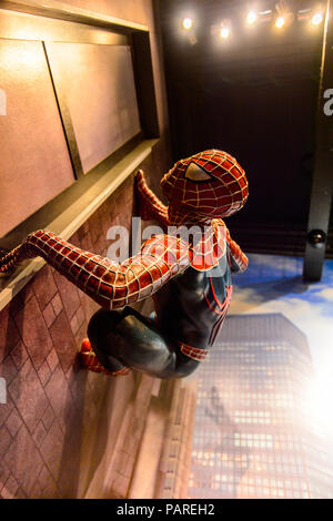 AMSTERDAM, NIEDERLANDE - Jun 1, 2015: Spiderman im Madame Tussauds Museum in Amsterdam. Spider Man ist eine fiktive Figur von Stan Lee Stockfoto