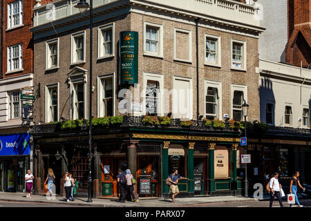 Der weintraube Public House, Brompton Road, Knightsbridge, London, England Stockfoto