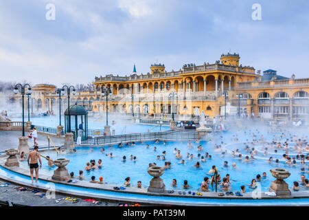 Budapest, Ungarn. Januar 01, 2018: Szechenyi Bäder in Budapest, Ungarn. Stockfoto