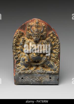 Vajrabhairava. Kultur: Tibet. Abmessungen: H.7. (17,8 cm). Datum: 15. Vajrabhairava ist einer der zornvolle Gottheiten, die den Vorsitz in der Großen Tantras (rituelle Texte) des Höchsten Yoga als oberster Beschützer des buddhistischen Glaubens. Museum: Metropolitan Museum of Art, New York, USA. Stockfoto