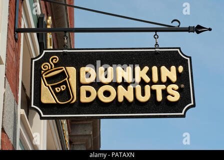 Dunkin' Donuts Zeichen, Salem, Essex County, Massachusetts, USA Stockfoto