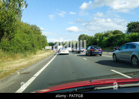 Autos auf Edinburgh City Umgehungsstrasse Stockfoto