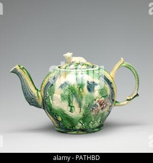 Teekanne. Kultur: British, Staffordshire. Abmessungen: Höhe: 4 cm. (12,1 cm). Hersteller: Art des Whieldon Typ. Datum: Ca. 1760. Museum: Metropolitan Museum of Art, New York, USA. Stockfoto