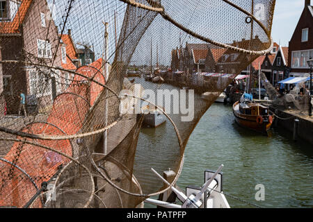 Lemmer in den Niederlanden für den Sommer wöchentlich' Fisch Tage eingerichtet Stockfoto