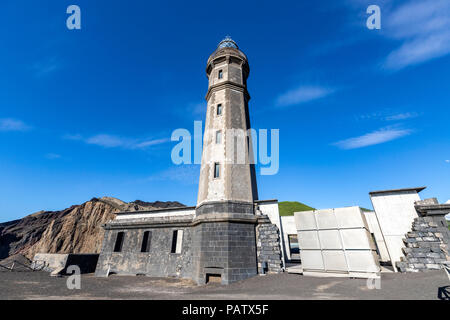 Leuchtturm und Visitors Center, Ponta Dos Capelinhos, Insel Faial, Azoren, Portugal Stockfoto