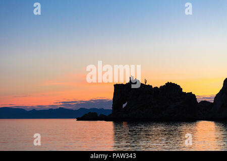 Sonnenuntergang auf Elephant Rock auf der Isla Santa Catalina, Baja California Sur, Mexiko. Stockfoto