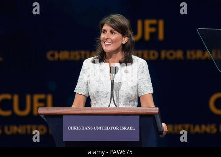 Washington, DC, USA. 23. Juli 2018. NIKKI HALEY, US-Botschafter bei den Vereinten Nationen, bei der (cufi) Christen United für Israels Washingtoner Gipfel 2018 am Walter E. Washington Convention Center in Washington, DC am Juli 23, 2018 Credit: Michael Brochstein/ZUMA Draht/Alamy Leben Nachrichten gehalten Stockfoto