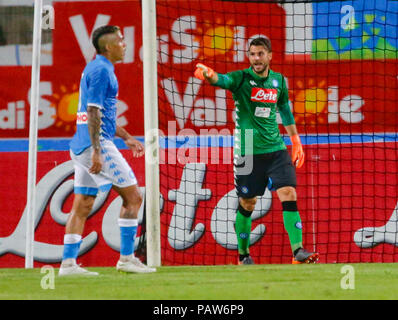 Preaseason Karnezis Orestis bei einem Freundschaftsspiel zwischen SSC Neapel - Carpi FC am Stadio Briamasco Trento Italien vom 22. Juli 2018 Stockfoto