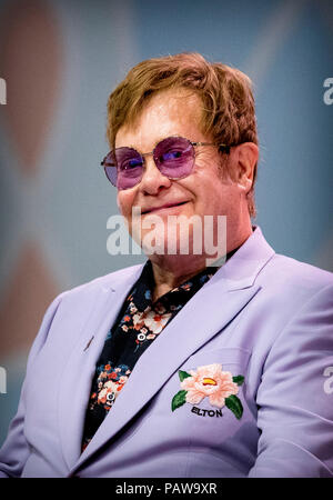 Amsterdam, Niederlande. 23. Juli 2018. AMSTERDAM, NIEDERLANDE, 24. JULI 2018 Elton John während der Internationalen AIDS-Konferenz am 23. Juli 2018 in Amsterdam, Niederlande. (Foto von Patrick Van Katwijk/Getty Images) | Quelle: dpa/Alamy leben Nachrichten Stockfoto