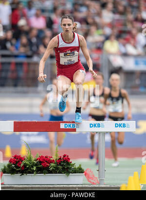 Nürnberg, Deutschland. 22. Juli, 2018. Antje MOELDNER-SCHMIDT (MoÌldner-Schmidt) (Platz 2/LC Cottbus), Aktion, Wassergraben, Final 3000m Hindernislauf der Frauen am 22.07.2018. Deutsche Leichtathletik Meisterschaften 2018, vom 20.07. - 22.07.2018 in Nürnberg/Deutschland. | Verwendung der weltweiten Kredit: dpa/Alamy leben Nachrichten Stockfoto