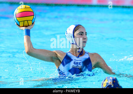 25. Juli 2018, Bernat Picornell Pools, Barcelona, Spanien; das 33. Europäische Wasser Polo Meisterschaften, Spanien Frauen versus Griechenland Frauen; Elefhteira Plevritou vorwärts aus Griechenland Stockfoto