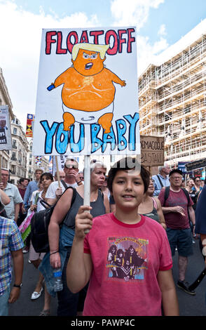 Anti Trump Protest bei seinem Besuch in London. Das Zentrum von London vom 13. Juli 2018 Stockfoto