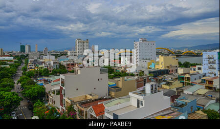 Da Nang, Vietnam - May 22, 2018. Stadtbild von Da Nang, Vietnam. Da Nang ist eine Küstenstadt in Zentralvietnam für seine Sandstrände und Geschichte bekannt. Stockfoto