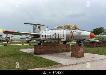 KRUMOVO, Plovdiv, Bulgarien - 29 April 2017: Aviation Museum in der Nähe von Flughafen Plowdiw, Bulgarien Stockfoto