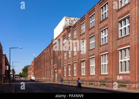 Historische Gebäude der ehemaligen Gasmotorenfabrik Deutz der Klöckner Humboldt Deutz AG auf deutz-muelheimer Straße im Stadtteil Mülheim, Colo Stockfoto